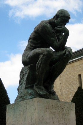 Le penseur pense