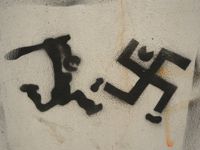 Fafs contre bolchos